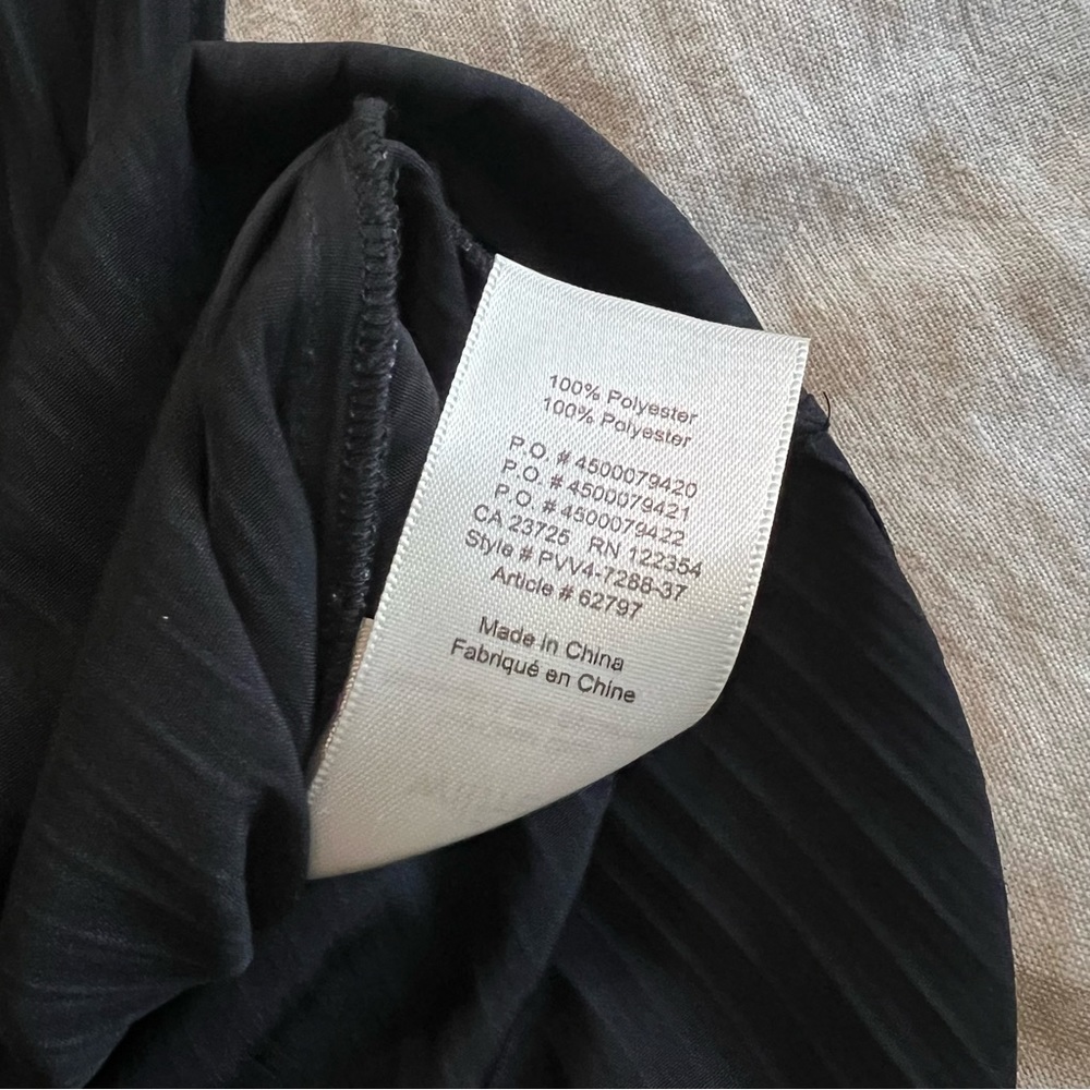 ❌SOLD❌ Aritzia Wilfred Black Celesse Midi Skirt - Picture 3 of 8
